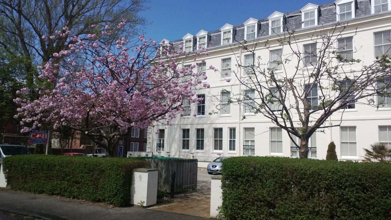 Apartment 6 Easby Hall Скарбъро Екстериор снимка